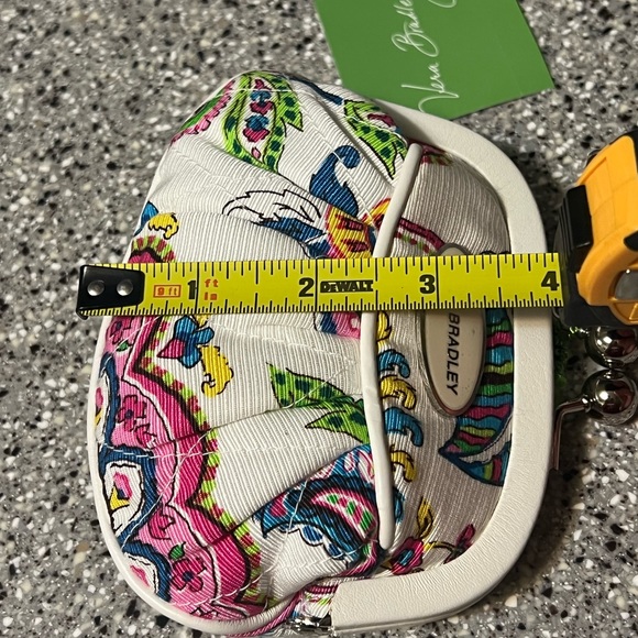 👛VERA BRADLEY KISSLOCK COIN PURSE - Picture 11 of 16